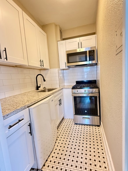 More Photos Of 631 S 4th St, Springfield Apartments For Sale