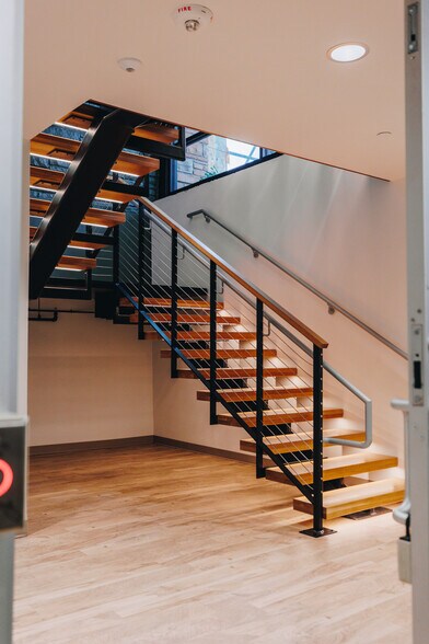 More Photos Of 2040 14th St, Boulder Office For Lease