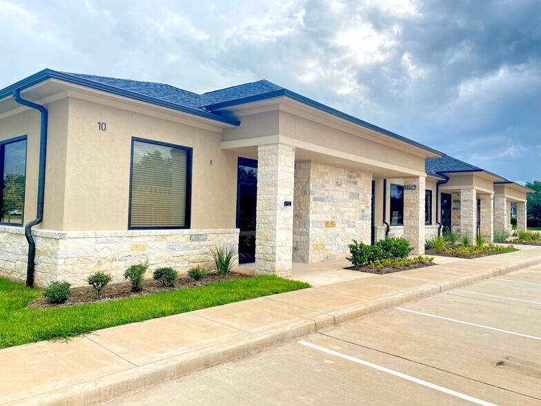 Primary Photo Of 4220 Cartwright Rd, Missouri City Medical For Lease