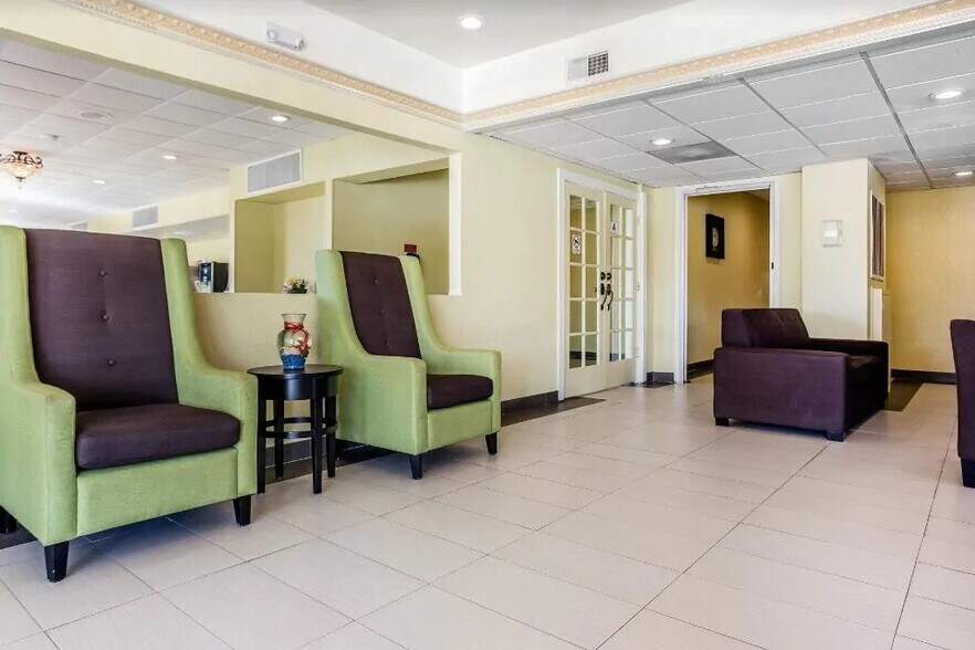 More Photos Of 1286 Sniders Hwy, Walterboro Hotel For Sale