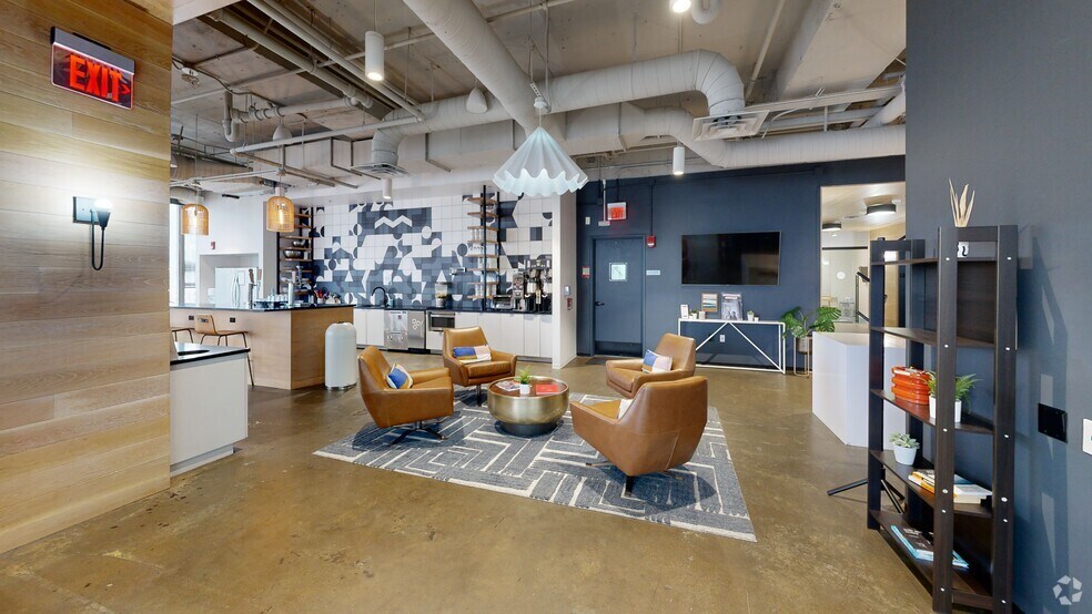 Primary Photo Of 500 E Main St, Norfolk Coworking Space