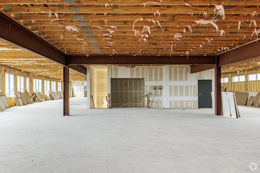 More Photos Of 1601 E Trinity Mills Rd, Carrollton Storefront Retail Office For Sale