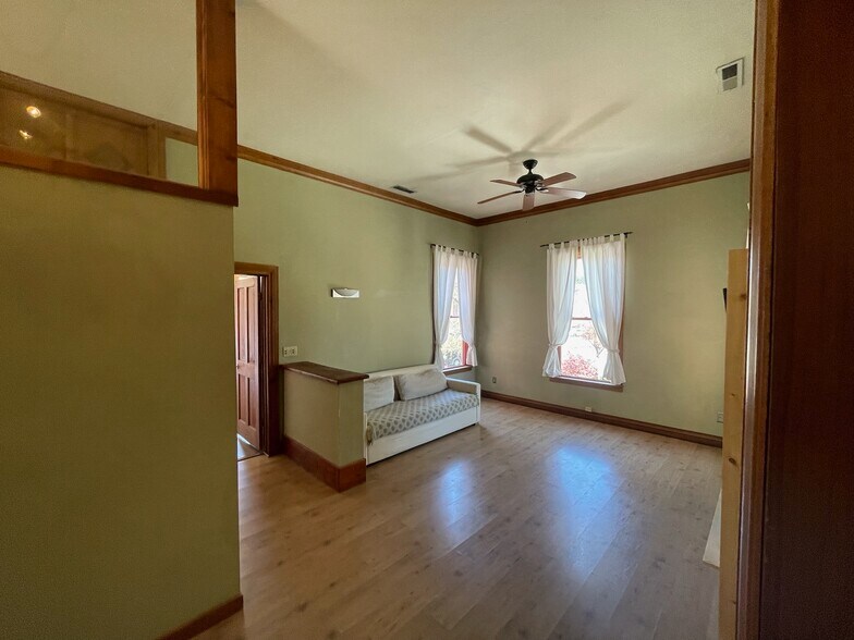 More Photos Of 124 Bank St, Grass Valley Restaurant For Sale