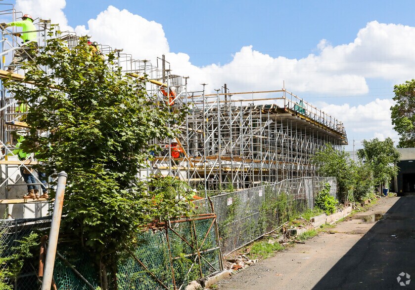 More Photos Of 1001 W Elizabeth Ave, Linden Apartments For Lease