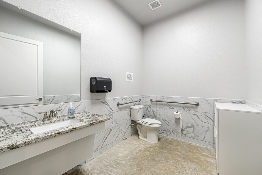 More Photos Of , Tomball Office For Sale