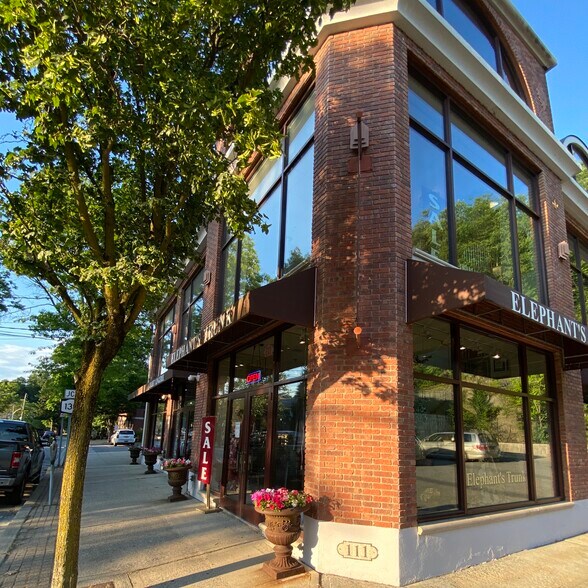 More Photos Of 111 E Main St, Mount Kisco General Retail For Sale