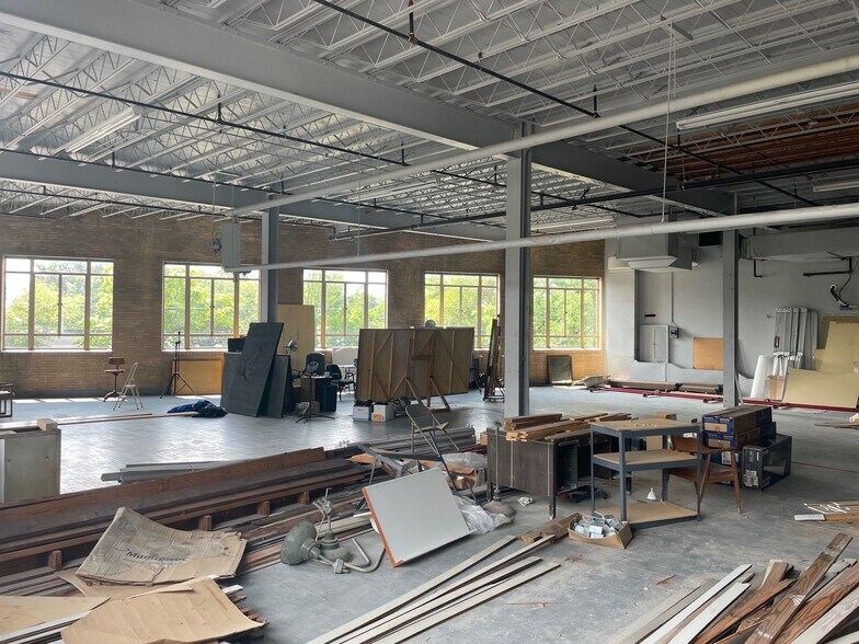 More Photos Of 3121 Broadway St, Paducah Storefront Retail Office For Sale