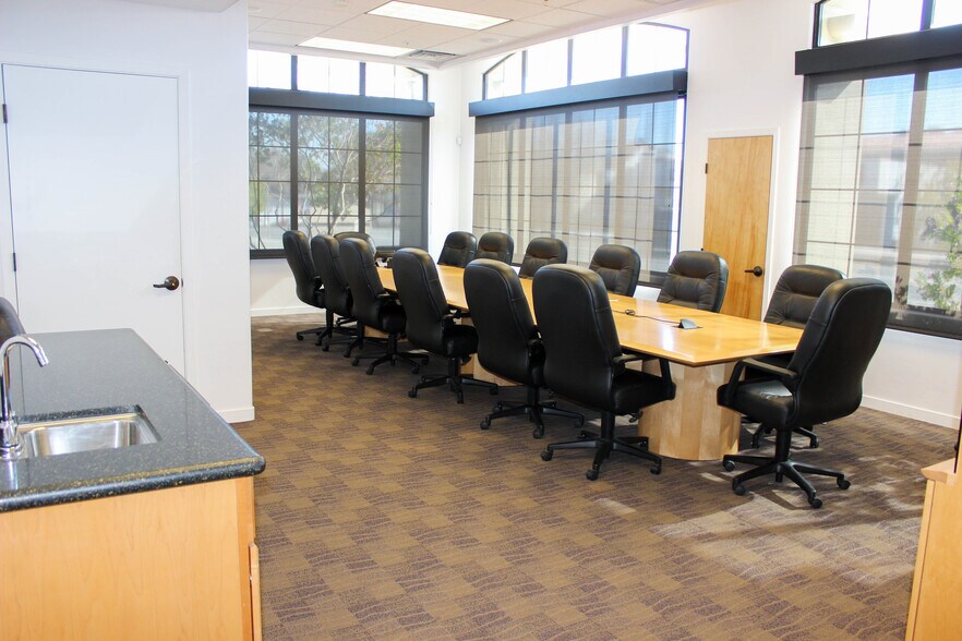 More Photos Of 401 Fremont St, Monterey Office For Lease