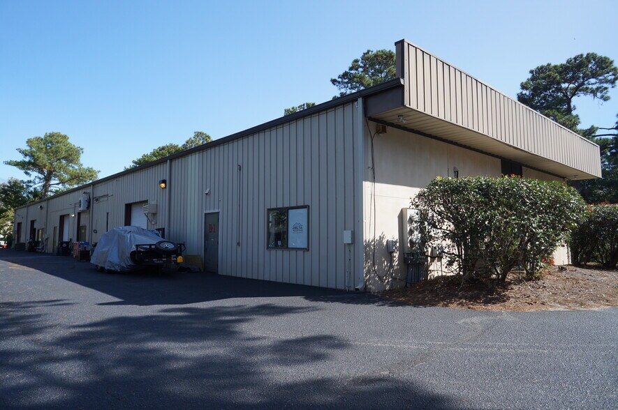 More Photos Of 386 Spanish Wells Rd, Hilton Head Research And Development For Sale