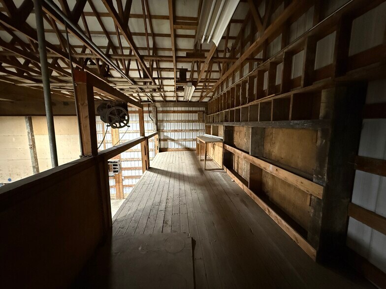 More Photos Of 2032 S O St, Port Angeles Industrial For Lease