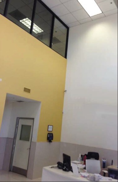 More Photos Of 5155 Goldman Ave, Moorpark Manufacturing For Lease