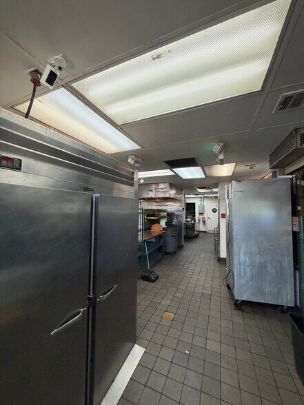 More Photos Of 19713-19725 Yorba Linda Blvd, Yorba Linda General Retail For Lease