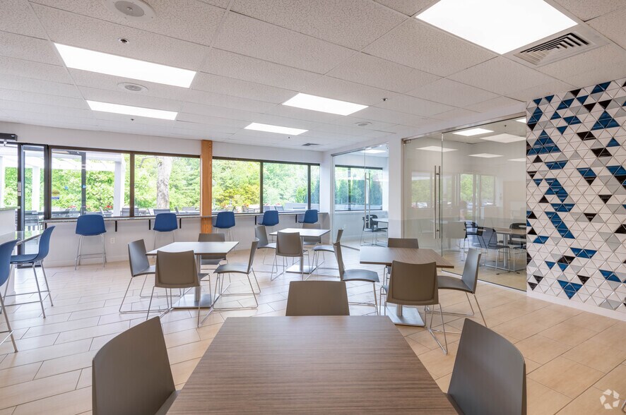 More Photos Of 1 Monarch Dr, Littleton Office For Lease