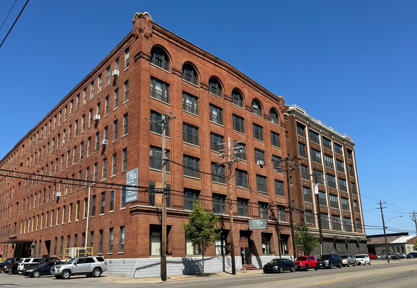 More Photos Of 2701 Spring Grove Ave, Cincinnati Warehouse For Lease