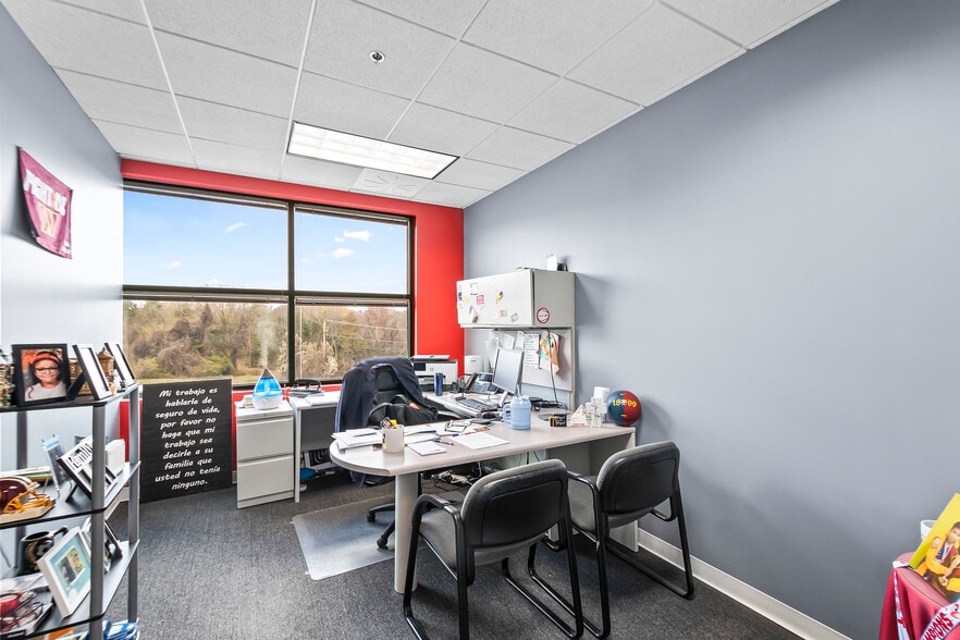 More Photos Of 9161 Liberia Ave, Manassas Medical For Sale