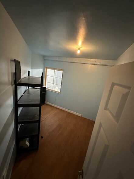 More Photos Of 3425 Ettie St, Oakland Warehouse For Lease