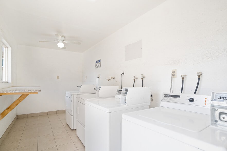 More Photos Of 1312-1322 Bulldog Ln, Fresno Apartments For Sale