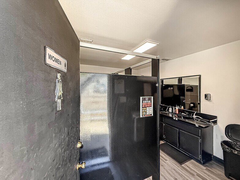 More Photos Of 1492 Sinaloa Rd, Simi Valley Religious Facility For Sale