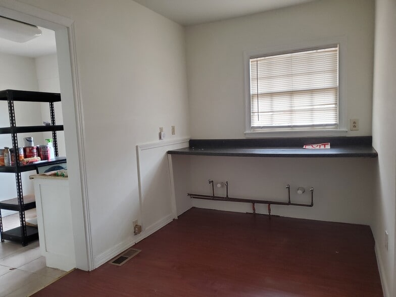 More Photos Of 726 Windy Hill Rd, Smyrna Loft Creative Space For Lease