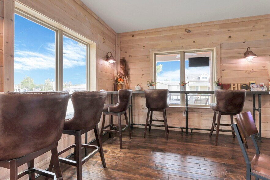 More Photos Of 14675 Zion Rd, Thornville Restaurant For Sale