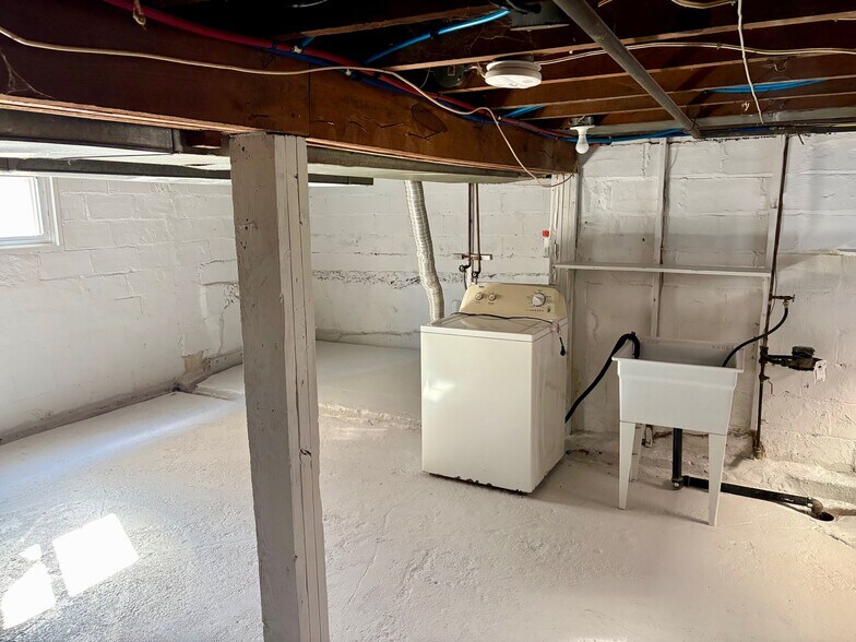 More Photos Of 5371 Huron St, Niagara Falls Apartments For Sale