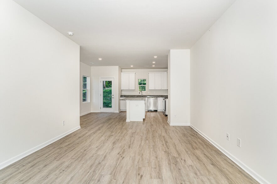 More Photos Of 711 Fairview St, High Point Multifamily For Sale