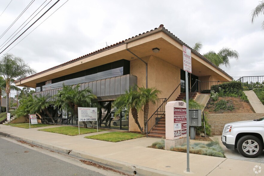 More Photos Of 1107 E Lincoln Ave, Orange Office For Lease
