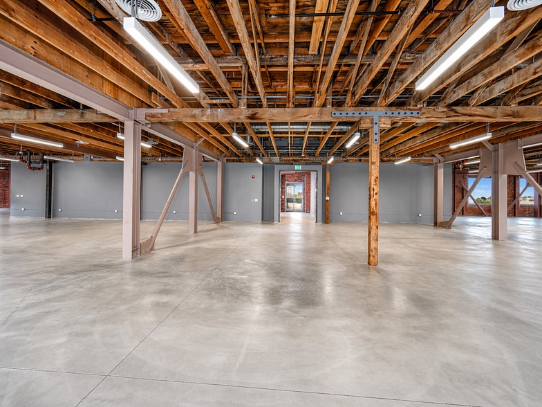 More Photos Of 440 Seaton St, Los Angeles Loft Creative Space For Sale