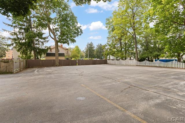 More Photos Of 222 E Maumee St, Adrian Office Residential For Sale