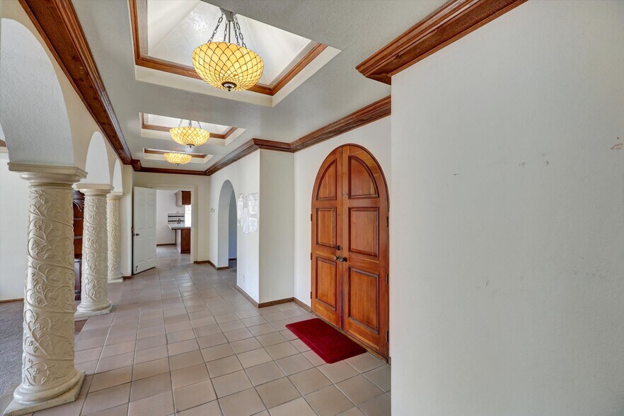 More Photos Of 784 Pomello Dr, Claremont Assisted Living For Lease