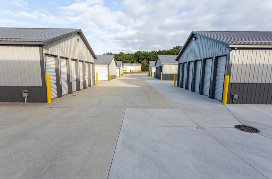 More Photos Of 922 N M-37 Hwy, Hastings Self Storage For Sale