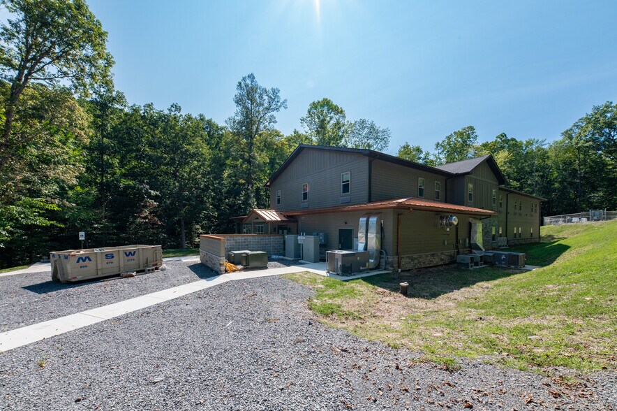 More Photos Of 3313 Four H Camp Rd, Morgantown Specialty For Sale