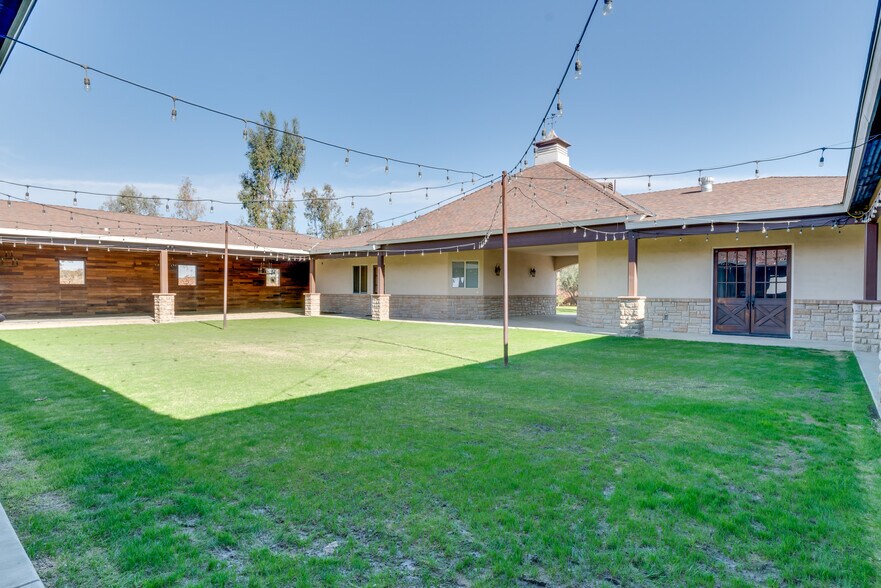 More Photos Of 16073 Highway 65, Bakersfield Winery Vineyard For Sale
