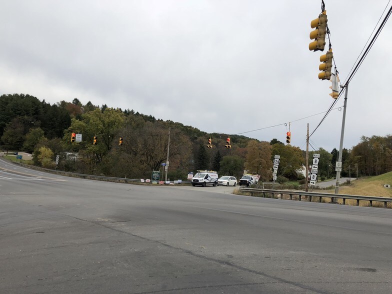 More Photos Of 107 Overbrook Rd, Valencia Land For Lease