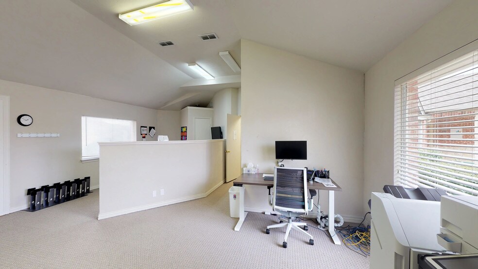 More Photos Of 1208 Bent Oaks Ct, Denton Office Residential For Sale