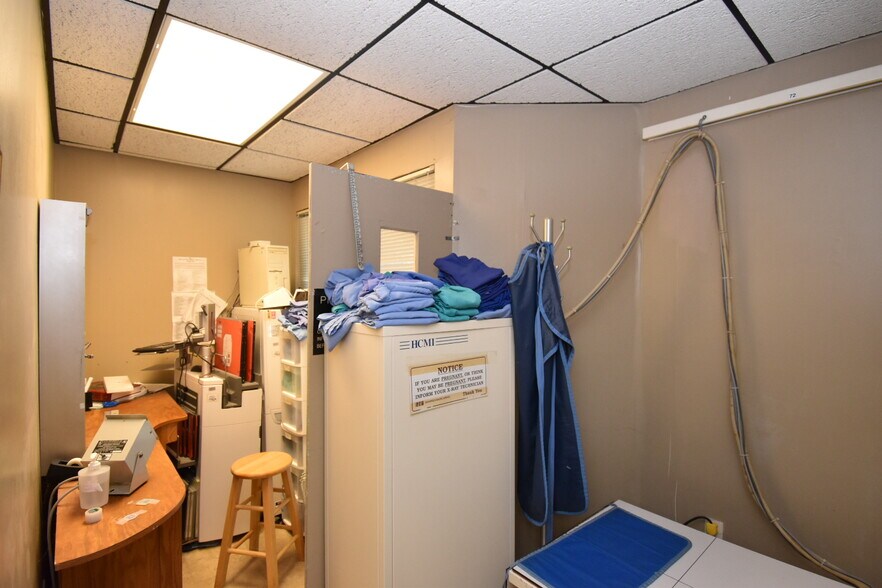 More Photos Of 100 Brenda Ave, Danville Medical For Sale