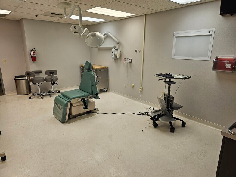 More Photos Of 711 13th St E, Whitefish Healthcare For Sale