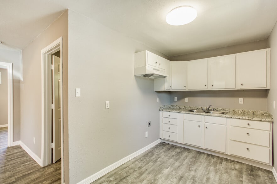 More Photos Of 4914 Kashmere St, Houston Apartments For Sale