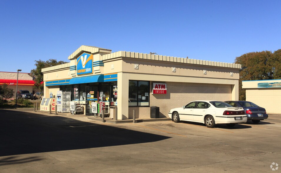 More Photos Of 3401 Williams Dr, Georgetown Service Station For Sale