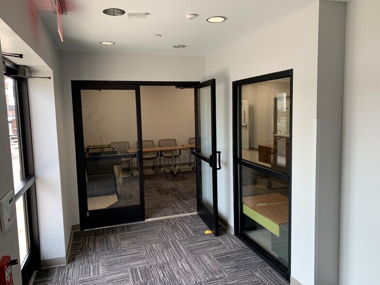 More Photos Of 2500 Halsey St, Bronx Office For Sale