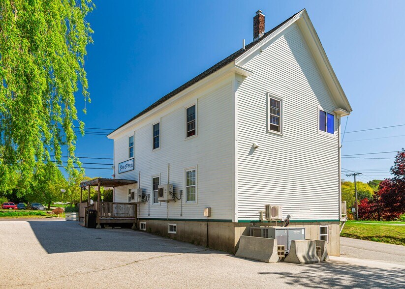 More Photos Of 1276 Surry Rd, Surry Freestanding For Sale