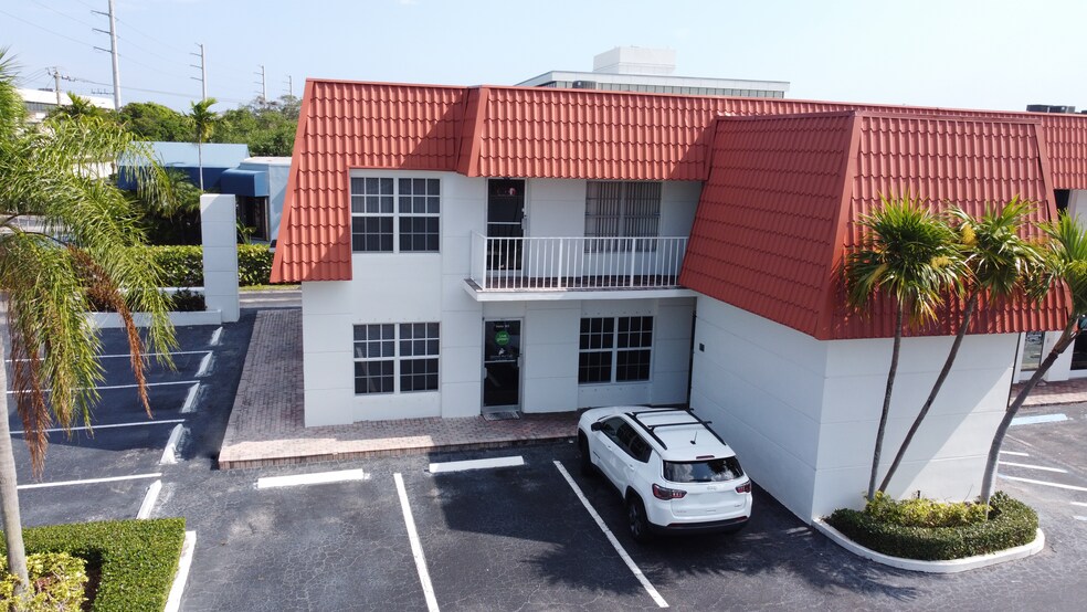More Photos Of 721 Us Highway 1, North Palm Beach Office For Sale