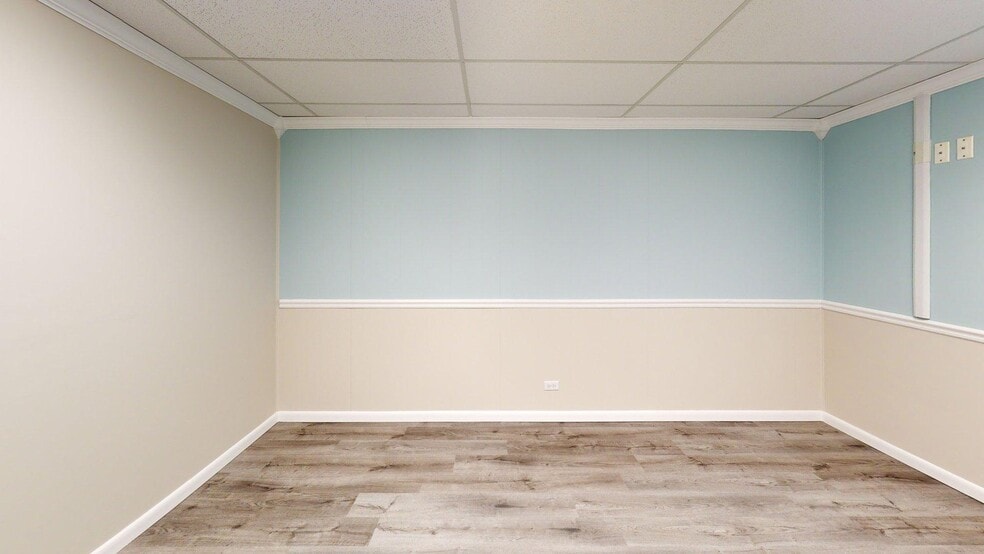 More Photos Of 565 Harrison Ave, Panama City Office For Lease