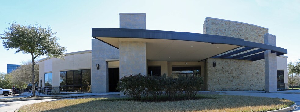 More Photos Of 11321 Fallbrook Dr, Houston Medical For Lease