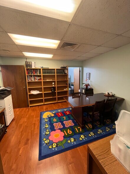 More Photos Of 101 Aupuni St, Hilo Apartments For Sale