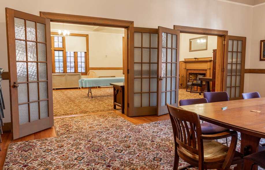 More Photos Of 156 High St, Portland Specialty For Sale