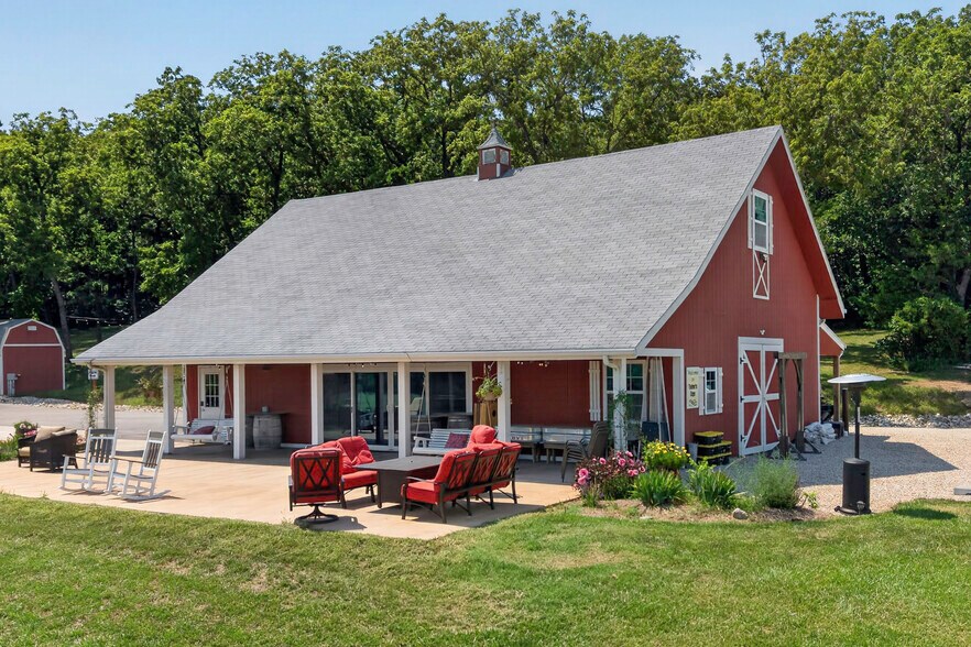 More Photos Of 1558 N 600 Rd, Baldwin City Specialty For Sale