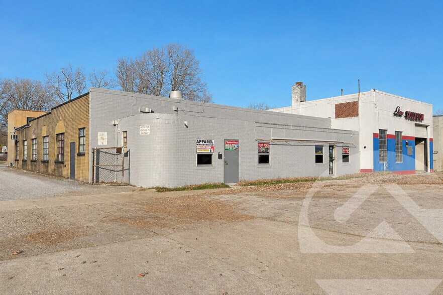 Primary Photo Of 2323 E 9 Mile Rd, Warren Warehouse For Lease