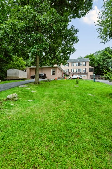 More Photos Of 1621 Harrison Ave, Mamaroneck Storefront Retail Residential For Sale