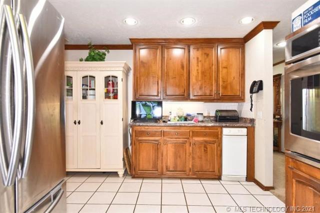 More Photos Of 13008 S 193rd East Ave, Broken Arrow Medical For Sale